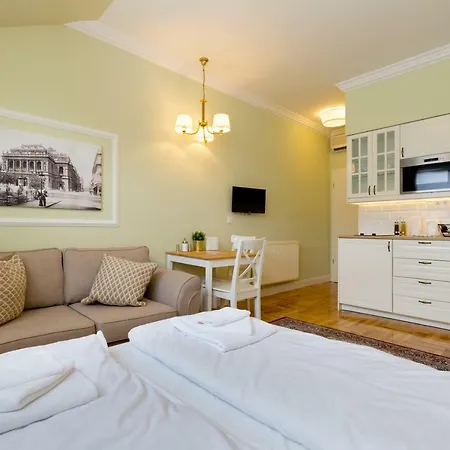 Apartament Roland *