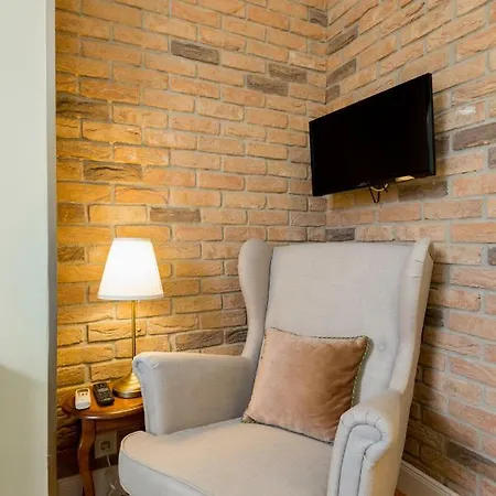 Roland Apartment